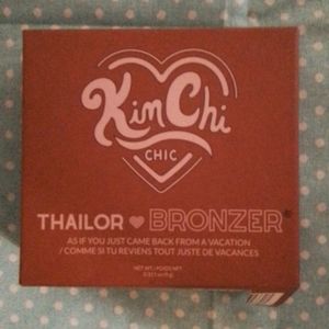 Kim chi  chic bronzer